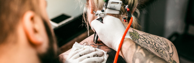 #Tattoos der Vergangenheit – Werkzeuge, Techniken und Motive