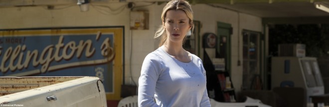 #Betty Gilpin geht zu Mrs. Davis